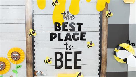 Bee Classroom Door Décor Idea Fun365