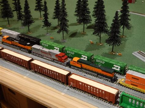 WOOD CHIPS | N scale model trains, Model railroad, Model trains