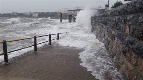 Torquay seafront closed due to severe weather - We Are South Devon