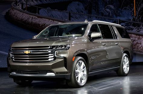 GM, que se dobla en grandes SUV, presenta más tiempo Chevy Tahoe, Suburban | Heaven32