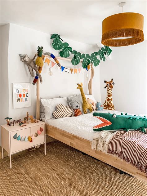 Fun Animal Safari Themed Room | Scandi kids room, Bedroom storage for small rooms, Toddler rooms