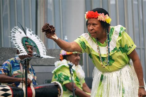 Traditional Performance From Torres Strait Islands Editorial Photography - Image: 23505472