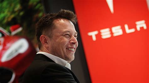 Elon Musk predicts base Tesla Model 3 will cost £33,000 in UK - Motoring Research