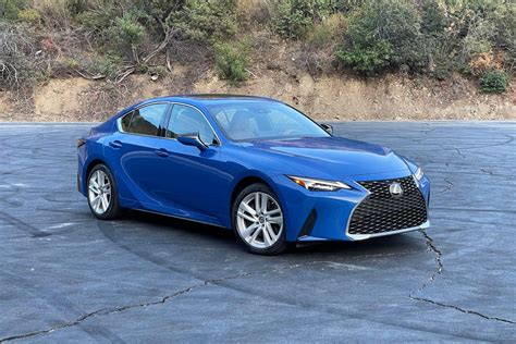 2021 Lexus IS 300 is sharper than ever - Roadshow