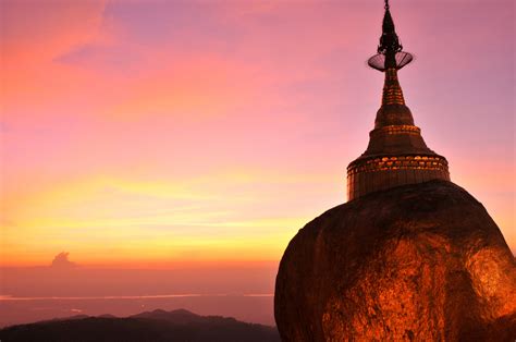 Sunset at Kyaiktiyo Pagoda (Golden Rock), Myanmar photo on Sunsurfer