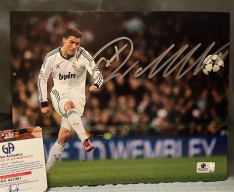 CRISTIANO RONALDO Manchester United SIGNED 8x10 Photo Auto COA Soccer ...