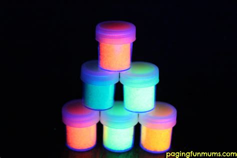 Glow in the dark glitter 2 - Paging Fun Mums