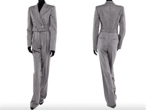 Nicole Kidman's Suit From Iconic AMC Theaters Ad Going Up For Auction