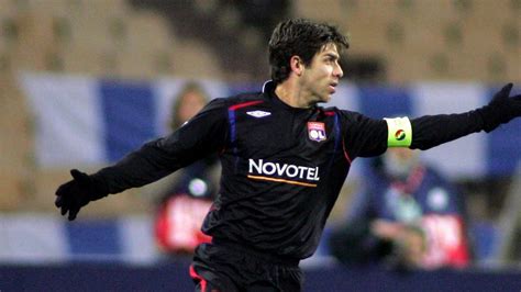 Juninho wants Lyon double - Eurosport