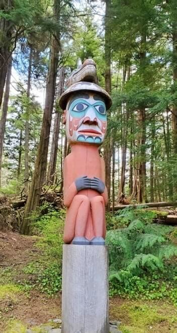 Ketchikan totem poles 🏔 Where to see totem poles in Ketchikan + how to get to totem parks from ...