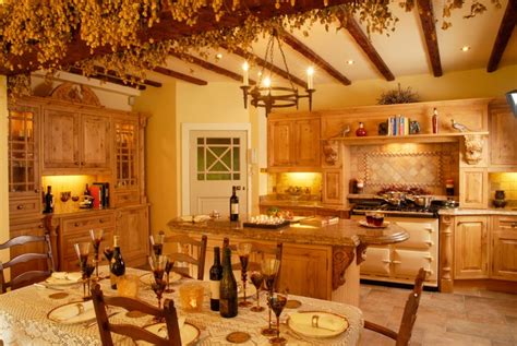 What is a ‘luxury farmhouse kitchen’