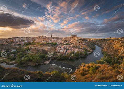 Toledo City Skyline at Sunset Stock Photo - Image of religion, iberian: 280933896