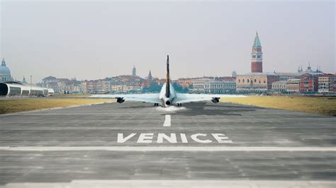 Parking pas cher proche de l’aéroport de Venise : prix, réservation