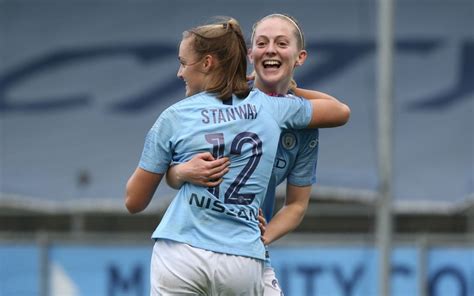 Georgia Stanway scores twice as Manchester City end Arsenal's unbeaten start