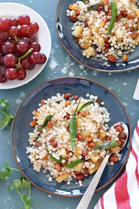 Sabudana khichdi, how to make non-sticky Sabudana khichdi, vrat khichdi