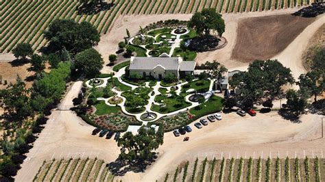 Aerial View of Sculpterra Winery (With images) | Paso robles wineries ...