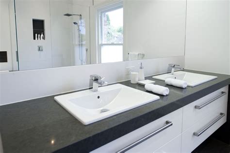 White vanity with dark bench (Caesarstone "Raven") | Bathroom ideas ...