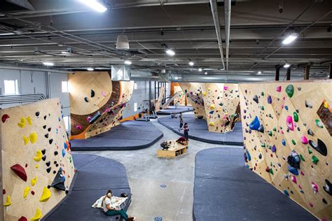 Longmont — Climbing Collective