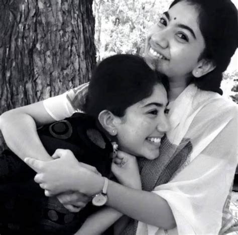 Actress Sai Pallavi Family Photos