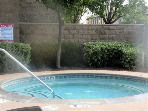 Courtyard by Marriott Sacramento Midtown Pool: Pictures & Reviews - Tripadvisor