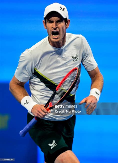 Andy Murray of Great Britain reacts during quarterfinal match against... News Photo - Getty Images