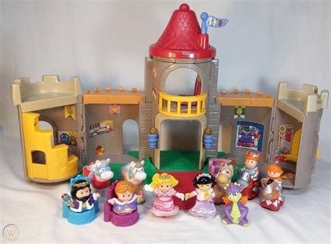 Fisher Price Little People Lil Kingdom Castle Princess Knight Dragon ...