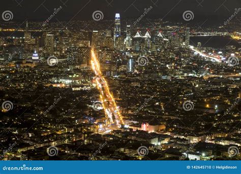 San Francisco at Night from Twin Peaks Editorial Image - Image of area, panoramic: 142645710