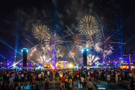 There's Fireworks And A Big Celebration Happening At Dubai Festival ...