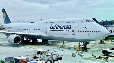 LUFTHANSA Boeing 747 Business Class Frankfurt to Miami trip report in 4K