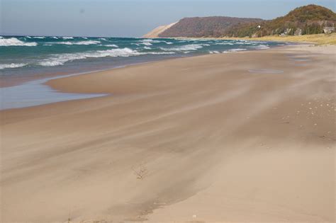 Empire Beach, Michigan, looking north to Sleeping Bear Dunes. Photo by Sandy Carlson | Beach ...