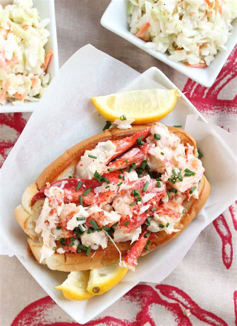 Easy Classic Lobster Rolls - The Suburban Soapbox