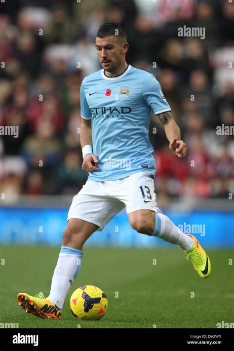 ALEKSANDAR KOLAROV MANCHESTER CITY FC MANCHESTER CITY FC STADIUM OF LIGHT SUNDERLAND ENGLAND 10 ...