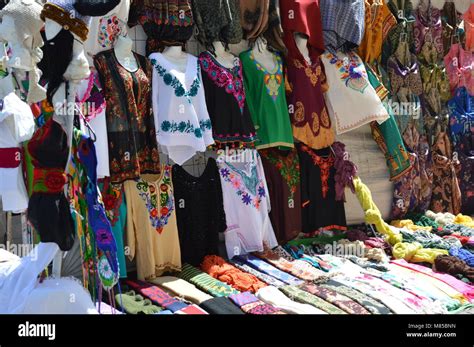 Mexican dresses hi-res stock photography and images - Alamy