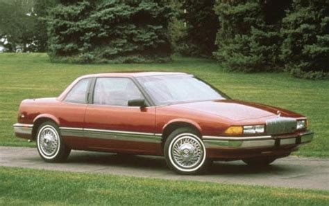 1990 Buick Regal Review & Ratings | Edmunds