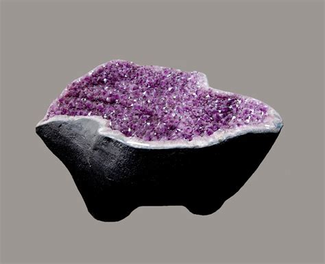 Amethyst Stone Gallery - Beautiful Tumbled, Raw & Home Decor Designs