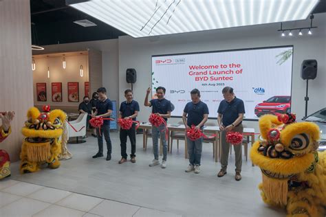 BYD Singapore opens BYD Suntec automotive lifestyle outlet | Torque