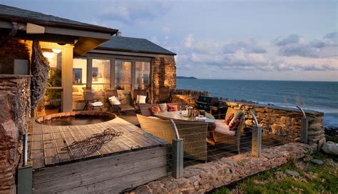 Buddha Beach House, Cornwall