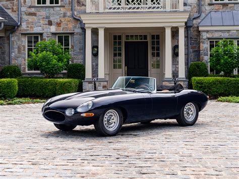 1962 Jaguar E-Type Series 1 3.8-Litre Roadster | Monterey 2023 | RM Sotheby's