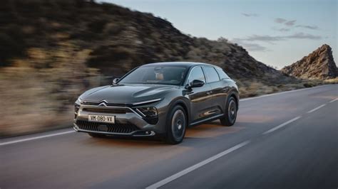 Citroen keeps it weird with segment-defying C5 X flagship model - Autoblog