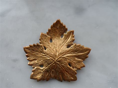 Gorgeous multidimensional Canada Maple Leaf - ideal to create a brooch or pendant by BellaRetro ...