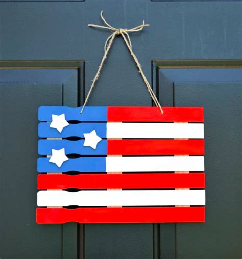 Memorial Day Crafts for Kids That Are Patriotic & Easy