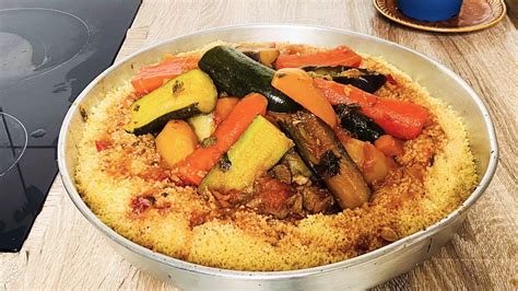 How to make Authentic Moroccan couscous/ Kuskus Ad kahelesi on Aad umac ...