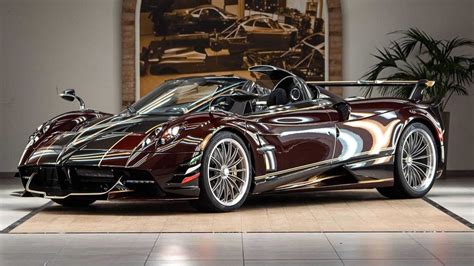 Компания Pagani показала уникальный родстер Huayra Dinamica Evo