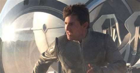 Oblivion: 5 Things to Know Before Seeing Tom Cruise's Latest Sci-Fi Adventure | E! News