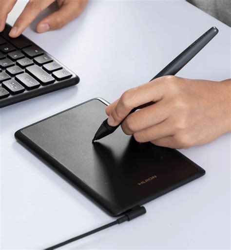 Huion Inspiroy H420X Graphics Tablet