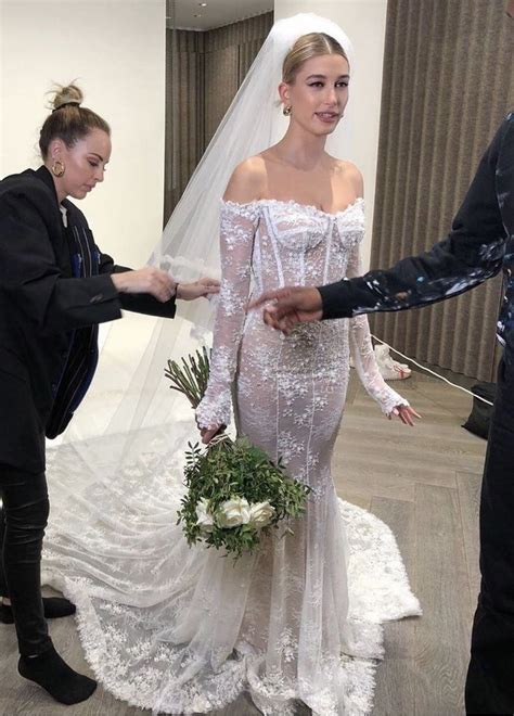 hailey bieber wedding dress - Google Search in 2021 | Celebrity wedding ...