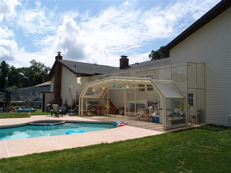 Connecticut Glass Pool Enclosure Manufactured by Roll-A-CoverAmerica's ...