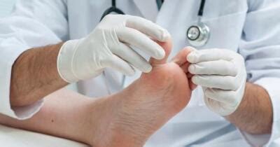 Toe Numbness - Numb Toes - Symptoms, Causes, Treatments, Diagnosis | Healthgrades.com