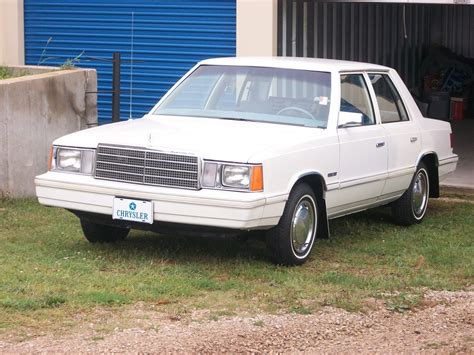 Plymouth Reliant I 1981 - 1989 Sedan :: OUTSTANDING CARS