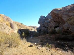 Hiking the PCT in Vasquez Rocks - SoCal Hiker